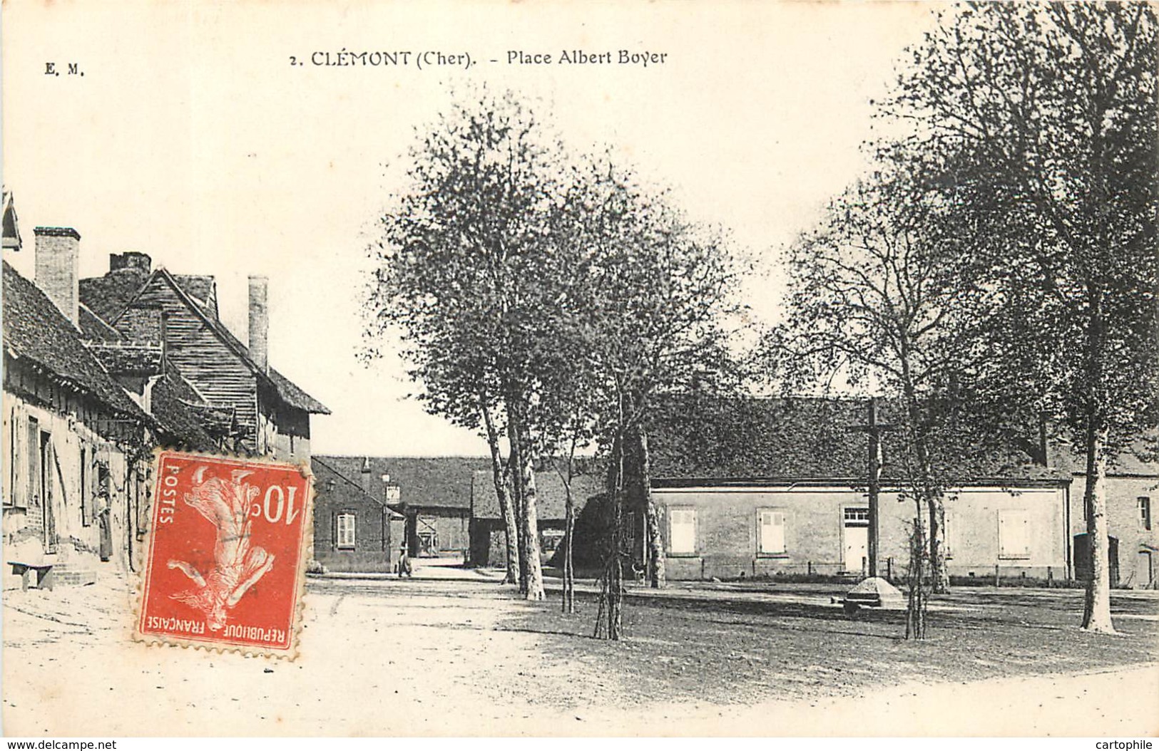 18 - CLEMONT - Place Albert Boyer En 1915 - Clémont