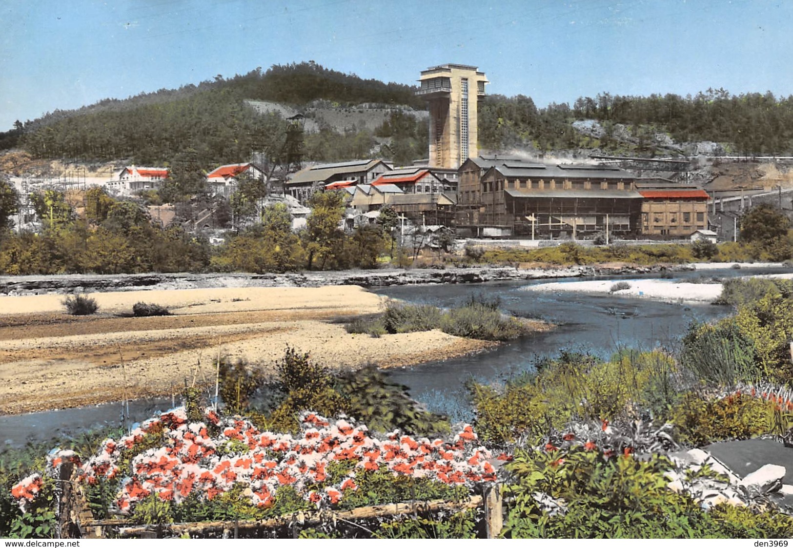 Alès - L'Ancien Et Le Nouveau Puits De Mine De La Royale Près Du Gardon - Alès