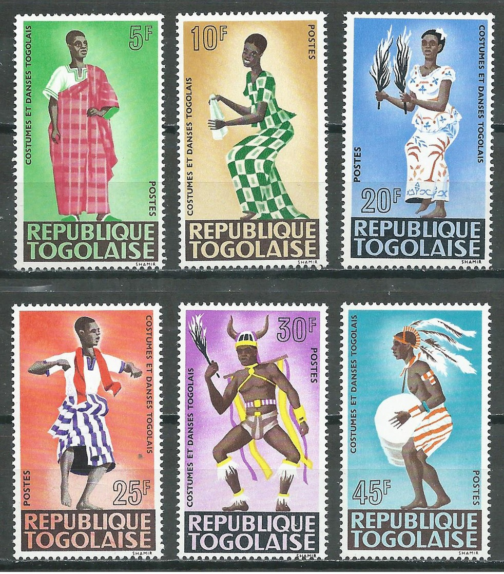 Togo YT N°499/504 Costumes Et Danses Neuf ** - Togo (1960-...)