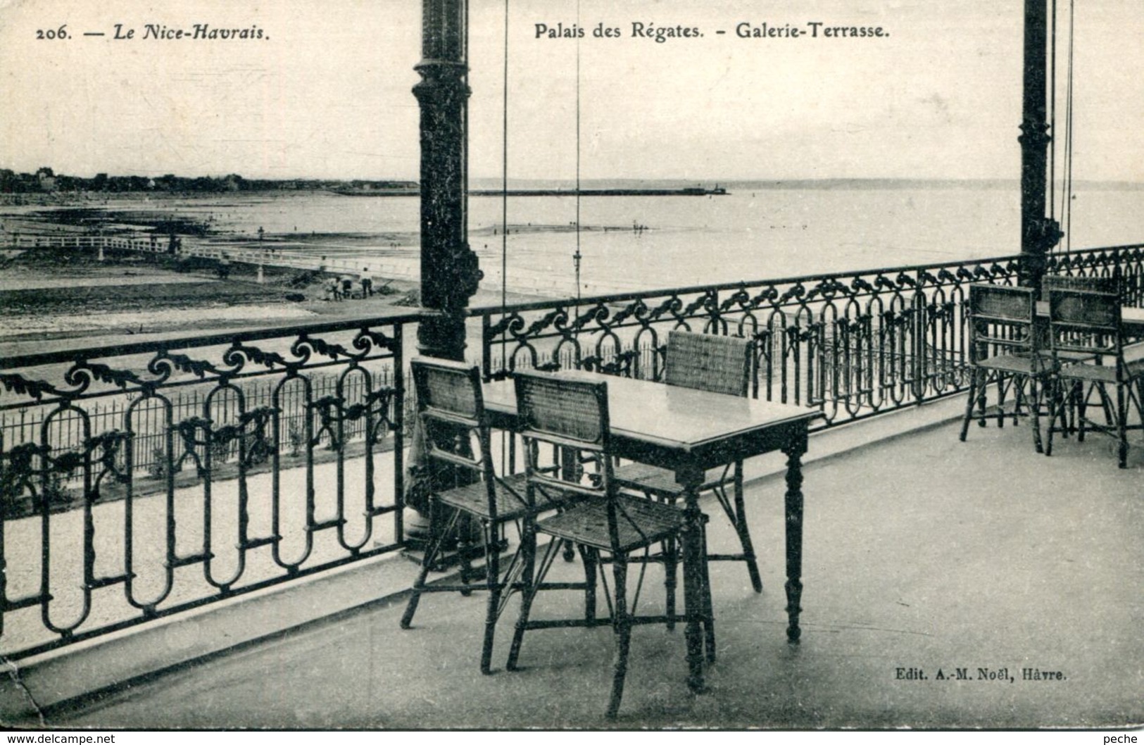 N°67795 -cpa  Nice Havrais -palais Des Régates-galerie Terrasse - Sainte Adresse