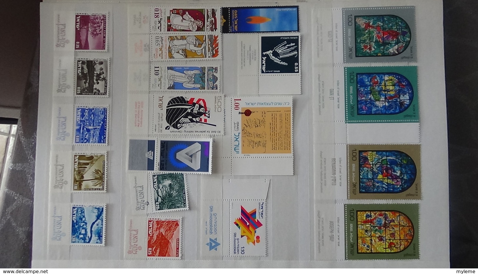 Grosse collection de timbres + blocs + carnets d'Israël tous avec tabs et **. Côte ++ A saisir !!!