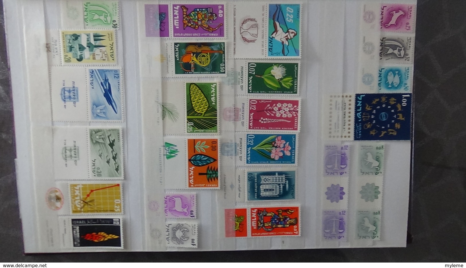 Grosse collection de timbres + blocs + carnets d'Israël tous avec tabs et **. Côte ++ A saisir !!!