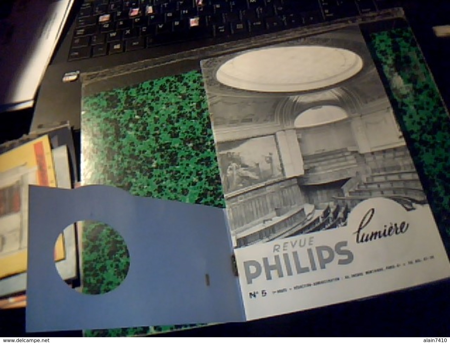 Publicité Revue PHILIPS LUMIERE  SA A Paris Av. Montaigne  No 5 //31  Pages Annee ?? - Publicités