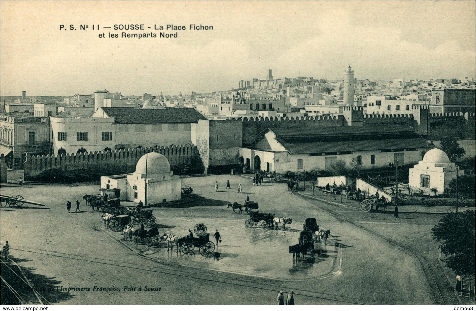 Afrique Du Nord Tunisie Sousse Place Fichon Et Les Remparts Nord +Calèches - Túnez