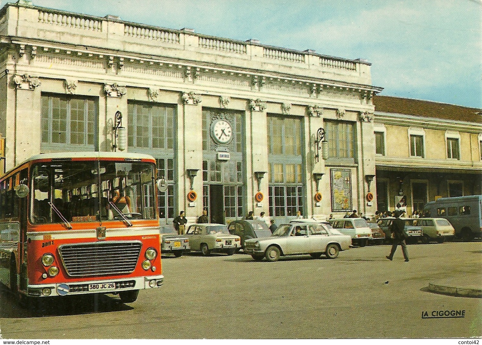 26 VALENCE GARE AUTOBUS CAR AUTOMOBILES DROME - Autres & Non Classés