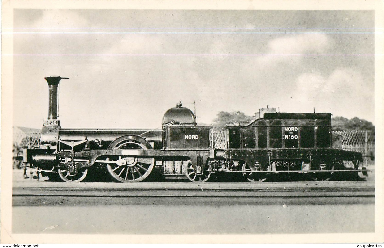 Chemin De Fer - Locomotive N° 50 GRAVELINES Compagnie Du NORD Type Clapeyron - 2 Scans - Matériel