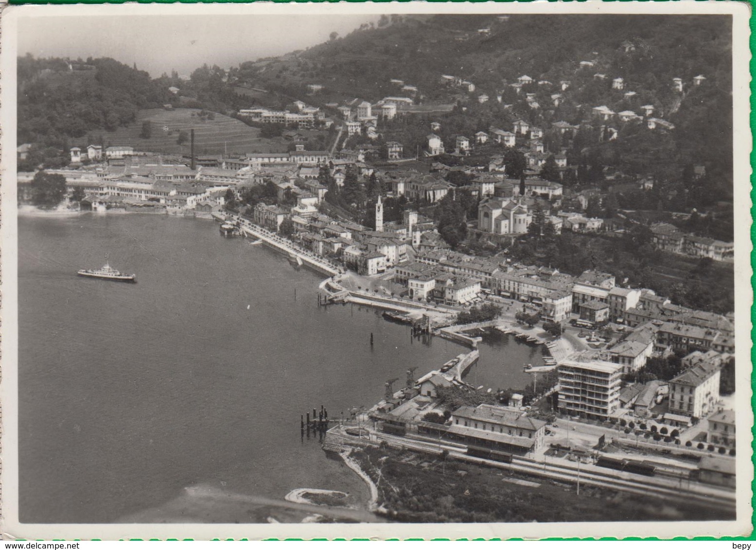 Stazione. Laveno. Lago Maggiore - Stazioni Senza Treni