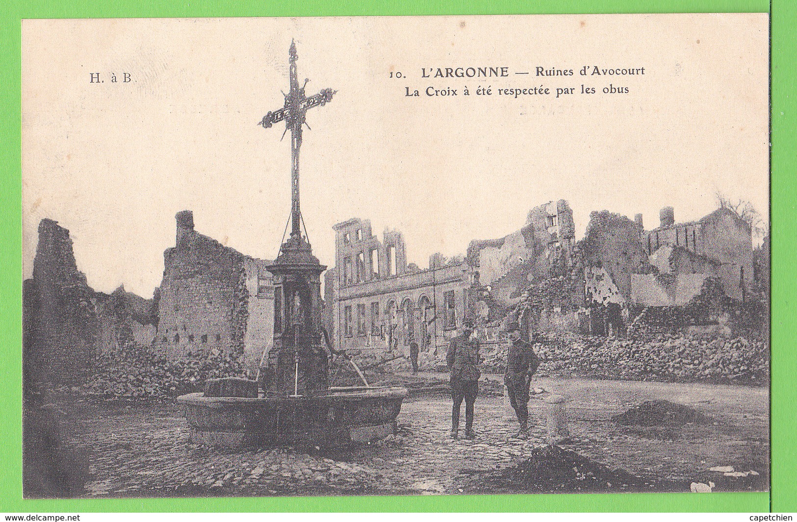 L'ARGONNE / RUINES D'AVOCOURT / LA CROIX A ETE EPARGNEE PAR LES OBUS / MARNE .... Carte écrite En Octobre 1915 - Autres & Non Classés