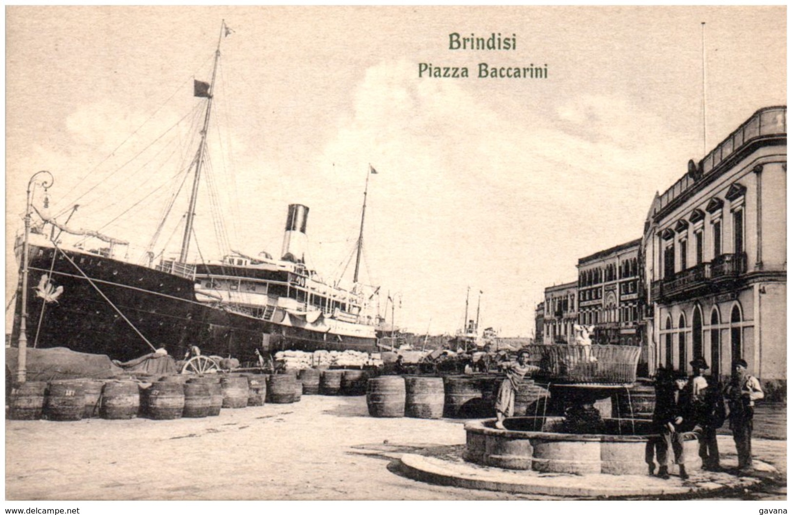 BRINDISI - Piazza Baccarini - Brindisi