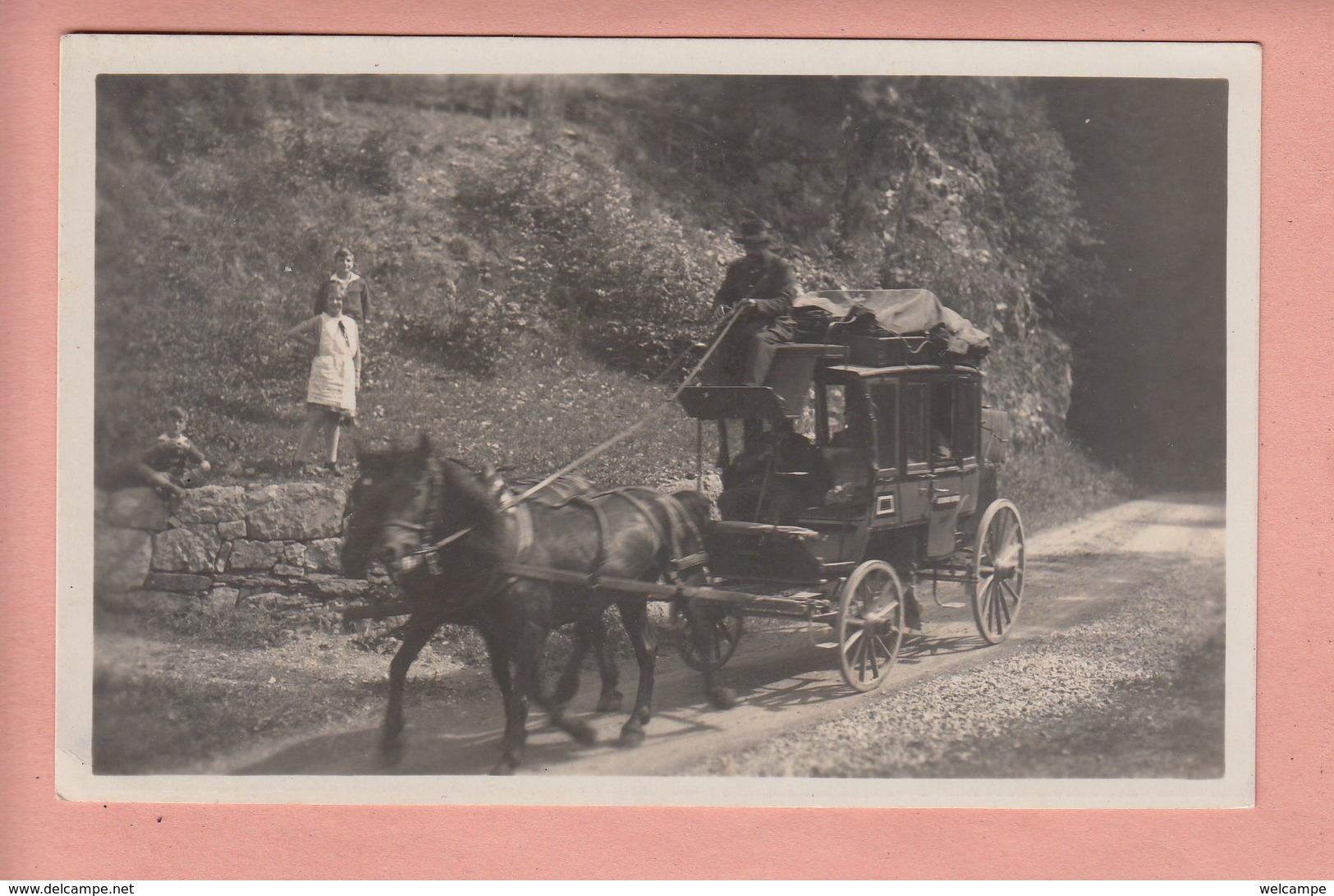 ZELDZAME OUDE FOTO POSTKAART - ZWITSERLAND - SCHWEIZ -    POSTKOETS - POSTKUTSCHE - POST IM KIENTAL - VERSTUURD IN 1930 - Autres & Non Classés