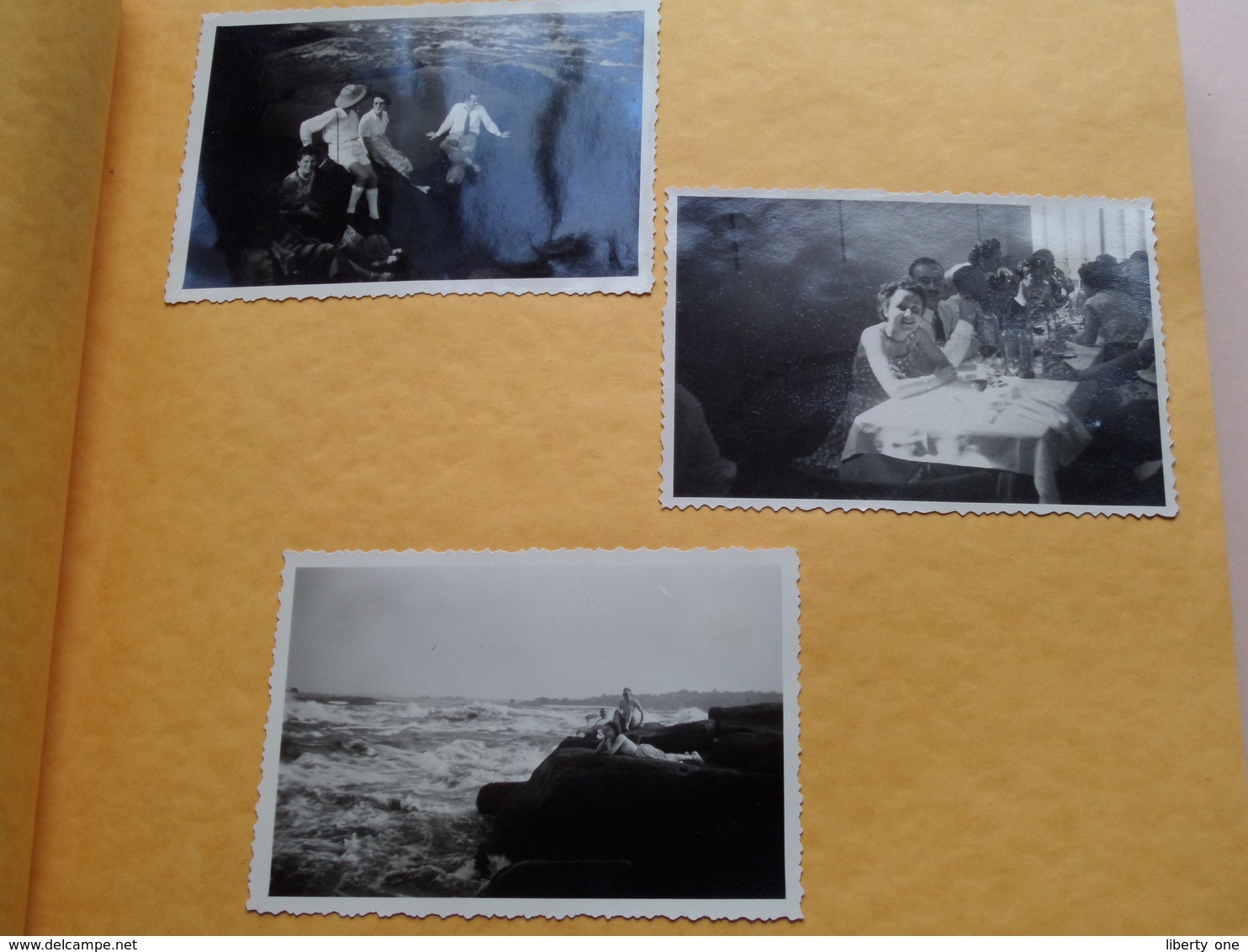 Album Met Foto's Van O.a. CONGO ( Zie Foto's Voor Verdere Details ) ANNO +/- 1950 ! - Lieux