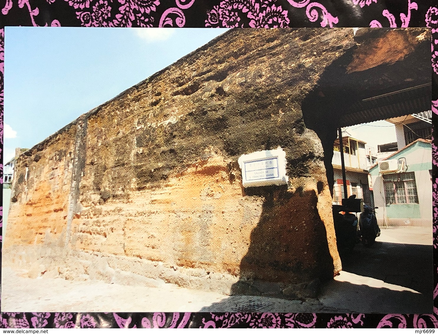 MACAU A SECTION OF THE OLD CITY WALLS PPC PRINTED BY CLM. - Chine