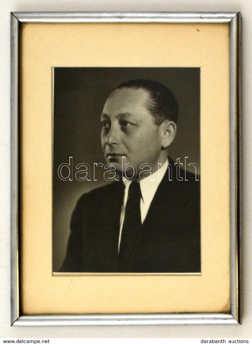 Deutsch Aladár (1899-1973) Fül-orr-gégész Főorvos Fotója, üvegezett Keretben,  22×16 Cm - Other & Unclassified