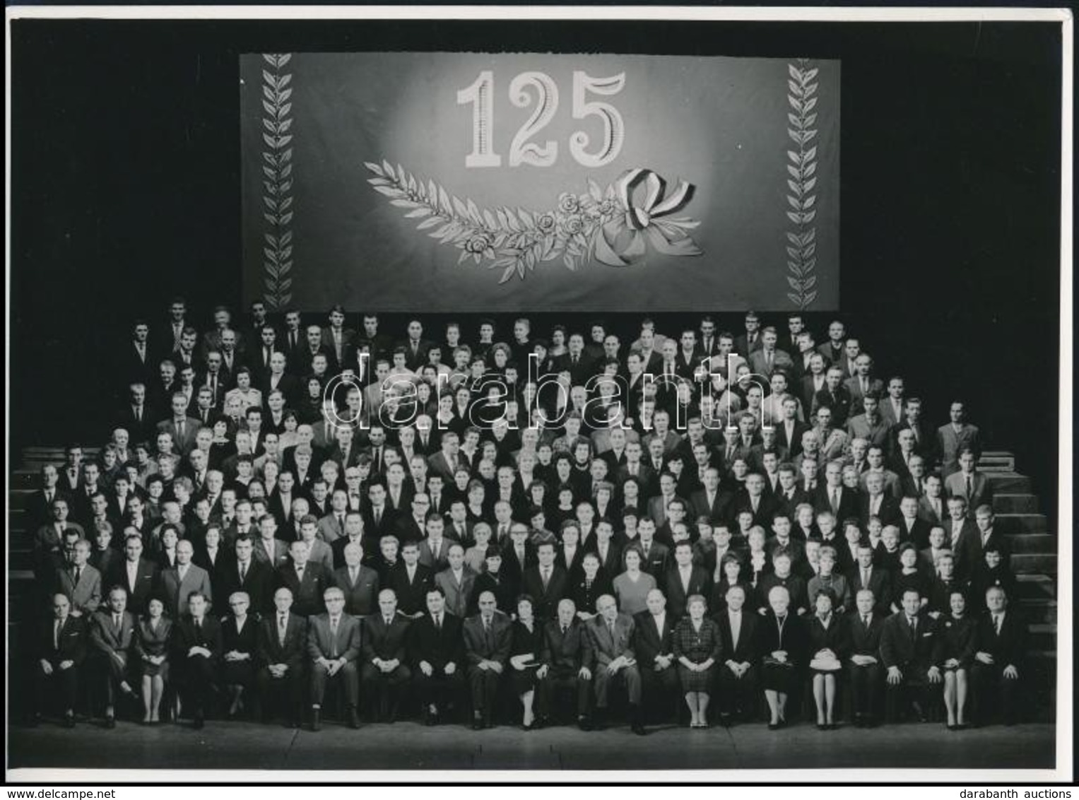 A Nemzeti Színház Társulatáról Készített Csoportkép Fennállásának 125. évfordulója Alkalmából, Fotó, 18×24 Cm - Other & Unclassified