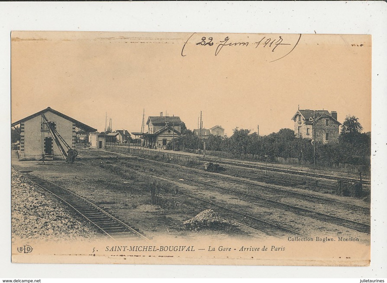 BELLOY SAINT MICHEL BOUGIVAL ARRIVEE DE PARIS CPA BON ETAT - Gares - Sans Trains