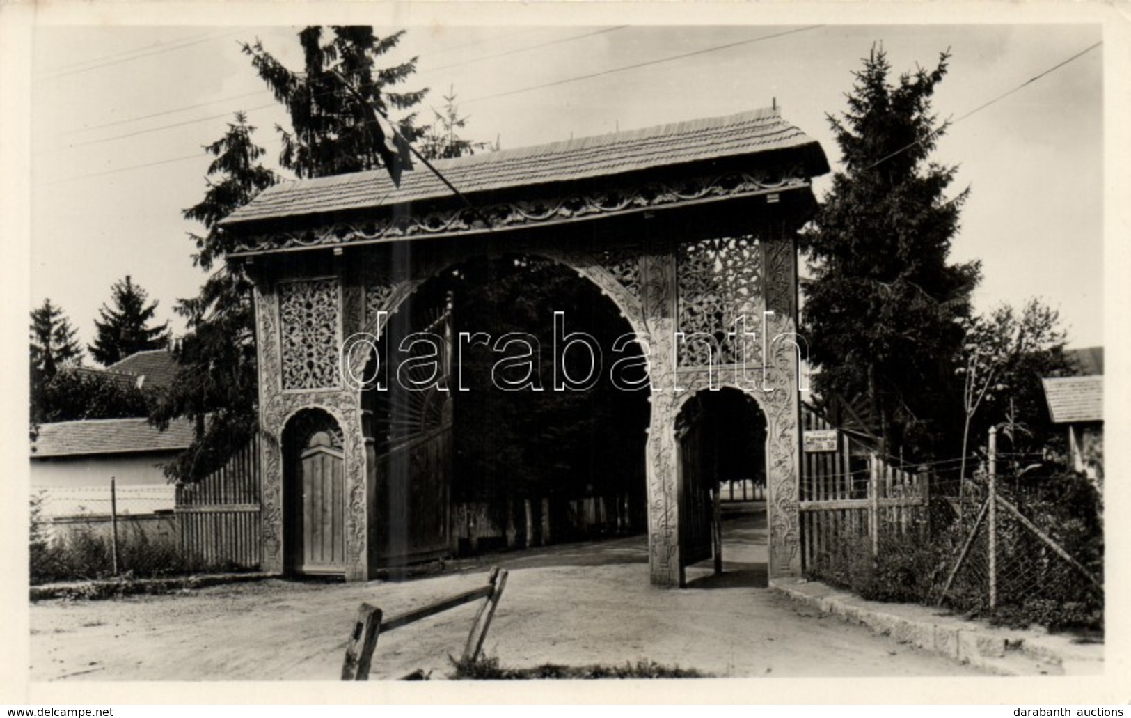 ** T2 Kolozsvár, Gazdasági Akadémia, Székely-kapu /  Entrance Of The Academy Of Economics - Unclassified