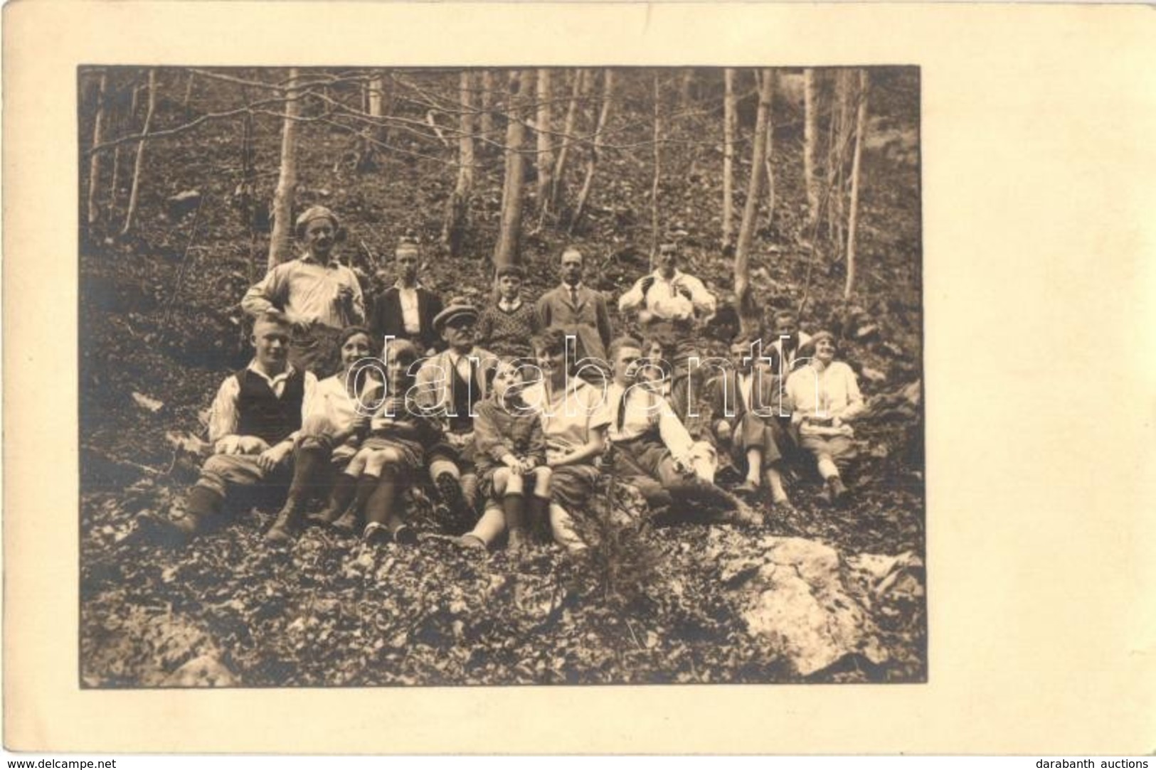T2 1928 Besztercebánya, Banská Bystrica; Tufna-barlang, Csoportkép / Hikers' Group Photo - Unclassified