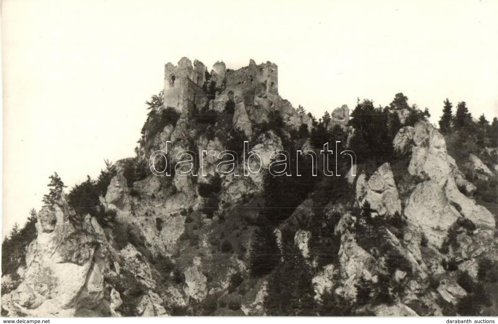 ** T1 Hricsó, Ricsóváralja, Hricovské Podhradie (Vág-völgye); Várrom / Castle Ruins. Photo - Unclassified