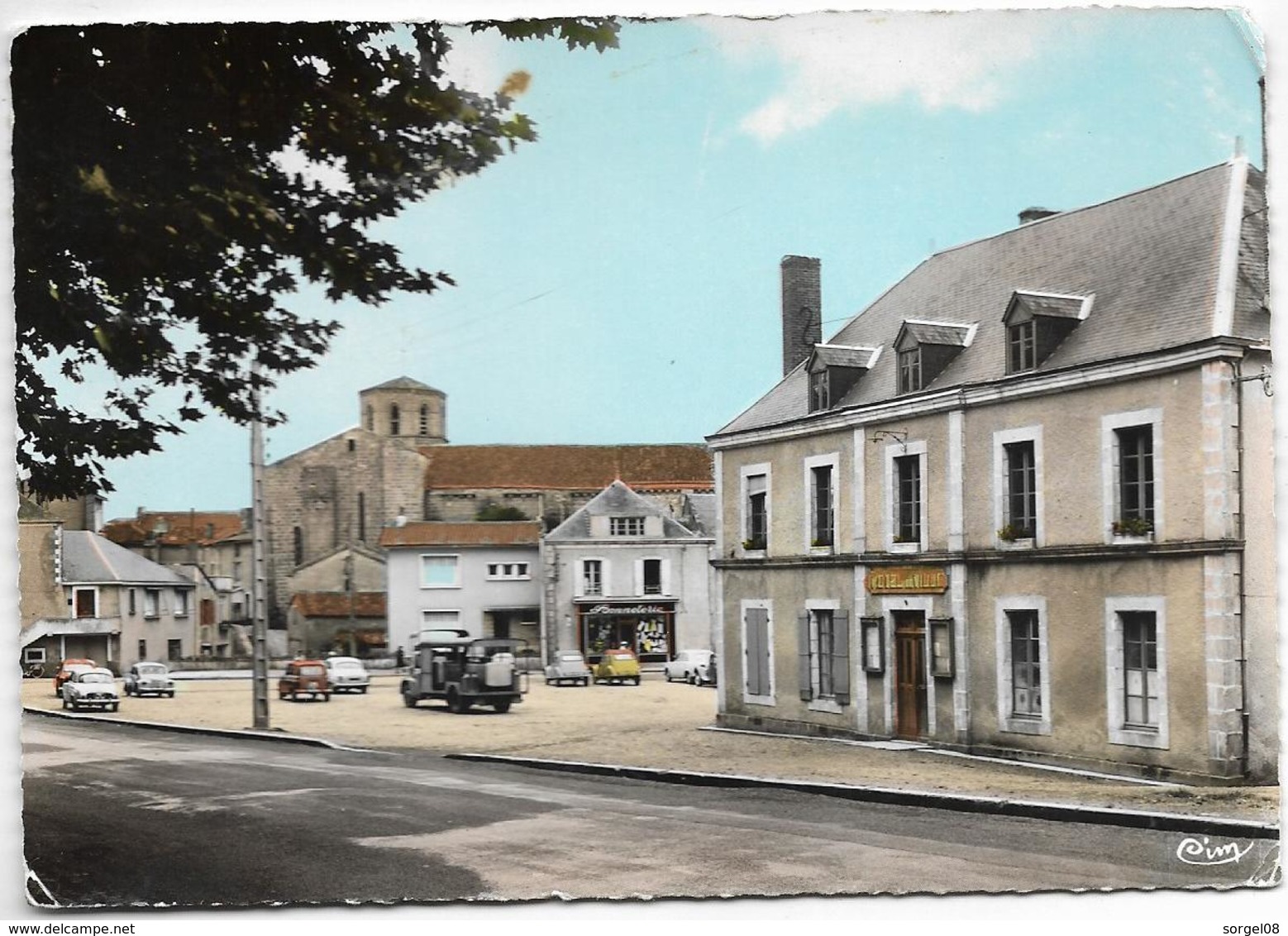 Deux Sèvres SECONDIGNY  Place De L Hôtel De Ville Csm Bonneterie - Secondigny