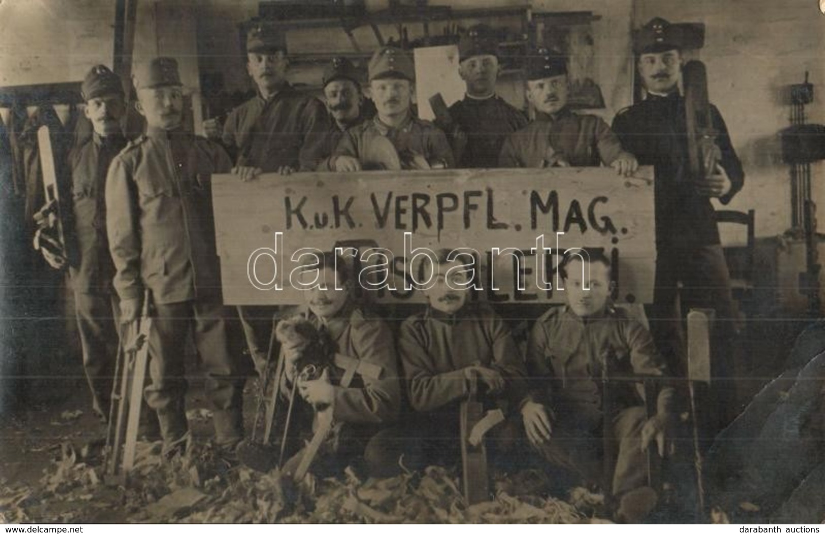 T2/T3 1916 K.u.K. Verpfl. Mag. Tischlerei / Osztrák-magyar Katonák Asztalos Különítménye Kutyával és Szerszámokkal / WWI - Ohne Zuordnung