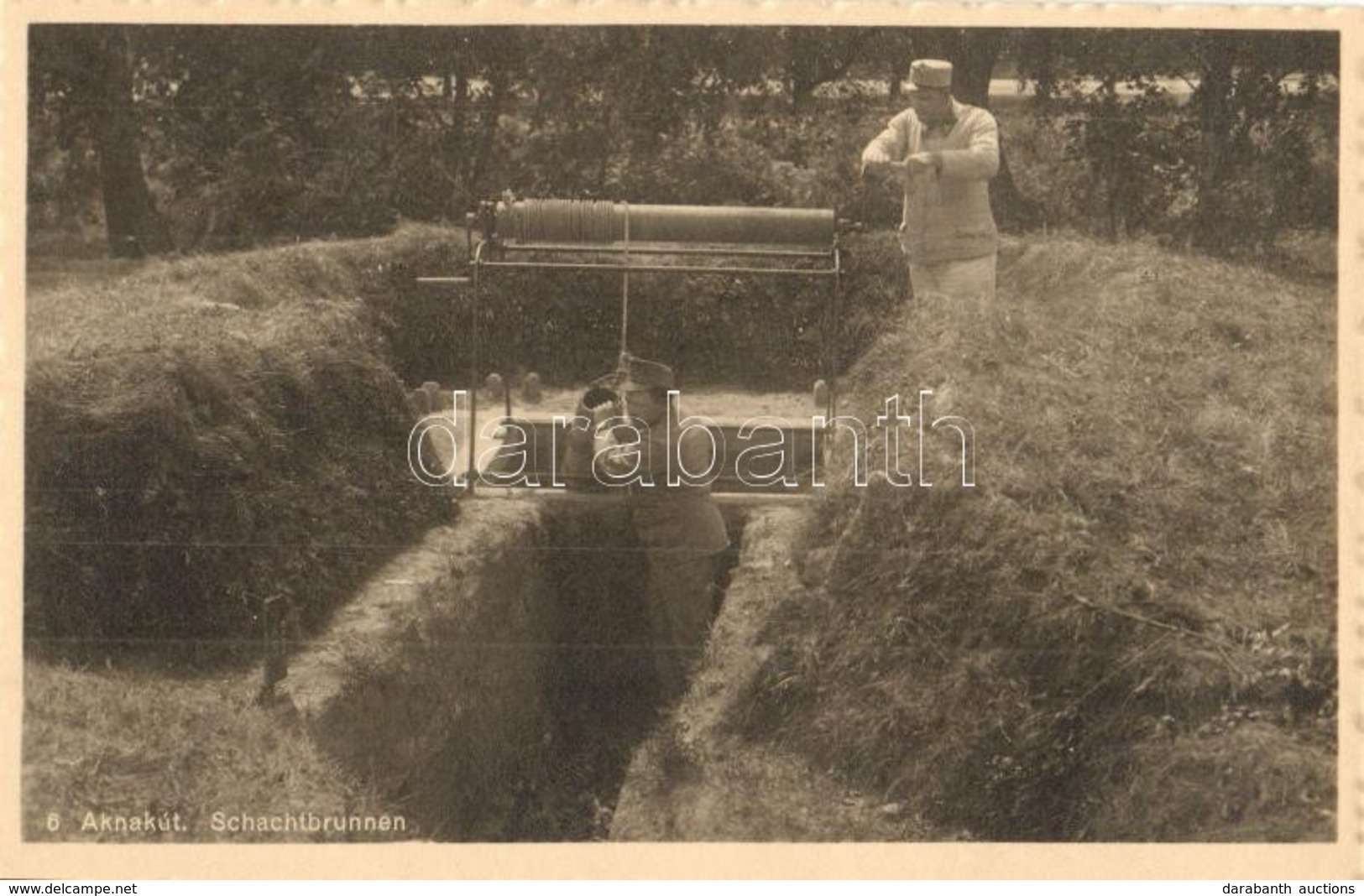 ** T1 Aknakút / Schachtbrunnen / WWI Austro-Hungarian K.u.K. Military Soldiers By The Well In The Trenches - Ohne Zuordnung