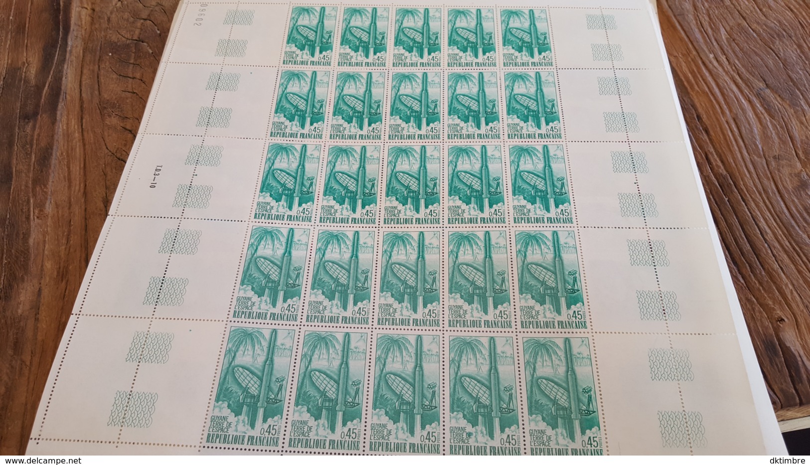 LOT 430221 TIMBRE DE FRANCE NEUF** LUXE N°1635 FEUILLE - Feuilles Complètes