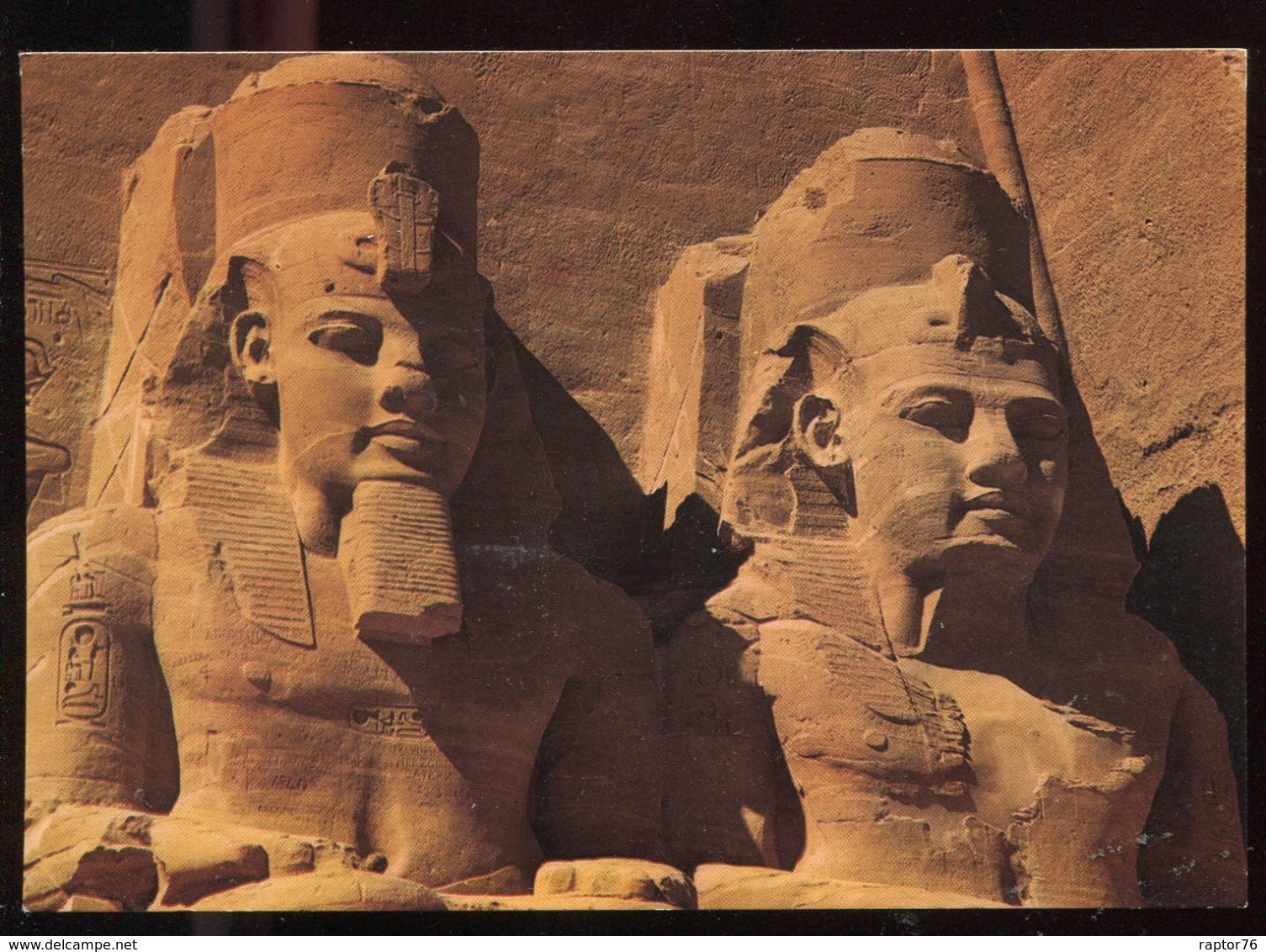 CPM Neuve Egypte ABOU SIMBEL Temple Ramses II Vue Partielle Des Grandes Statues - Abu Simbel