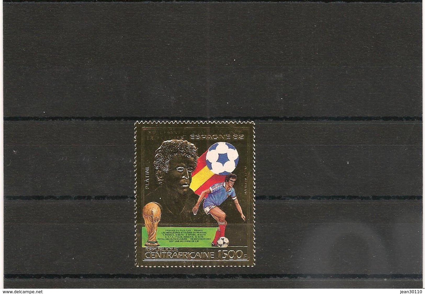 RÉPUBLIQUE CENTRAFRICAINE Platini Année 1981 Timbre** Sur Feuille D'or Côte : 17,75 € - Centrafricaine (République)