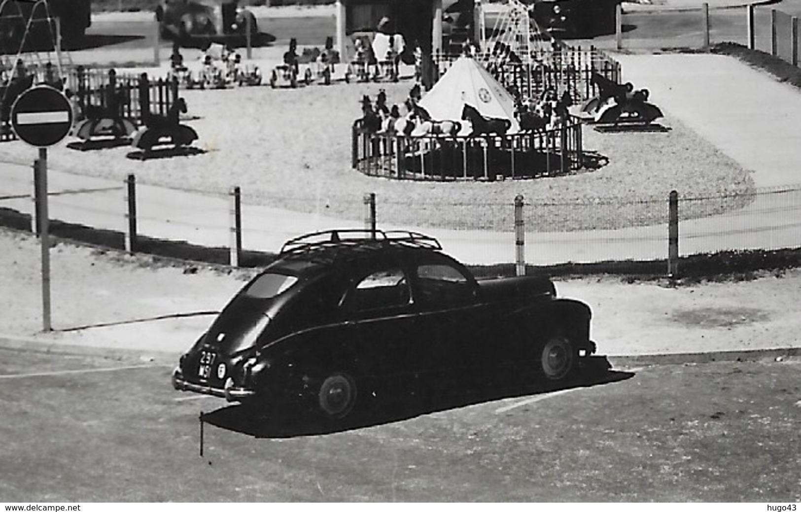 BERCK PLAGE - N° 106 - LA PLAGE DE L' ENTONNOIR - LES JEUX - VIEILLES VOITURES - FORMAT CPA VOYAGEE - Berck