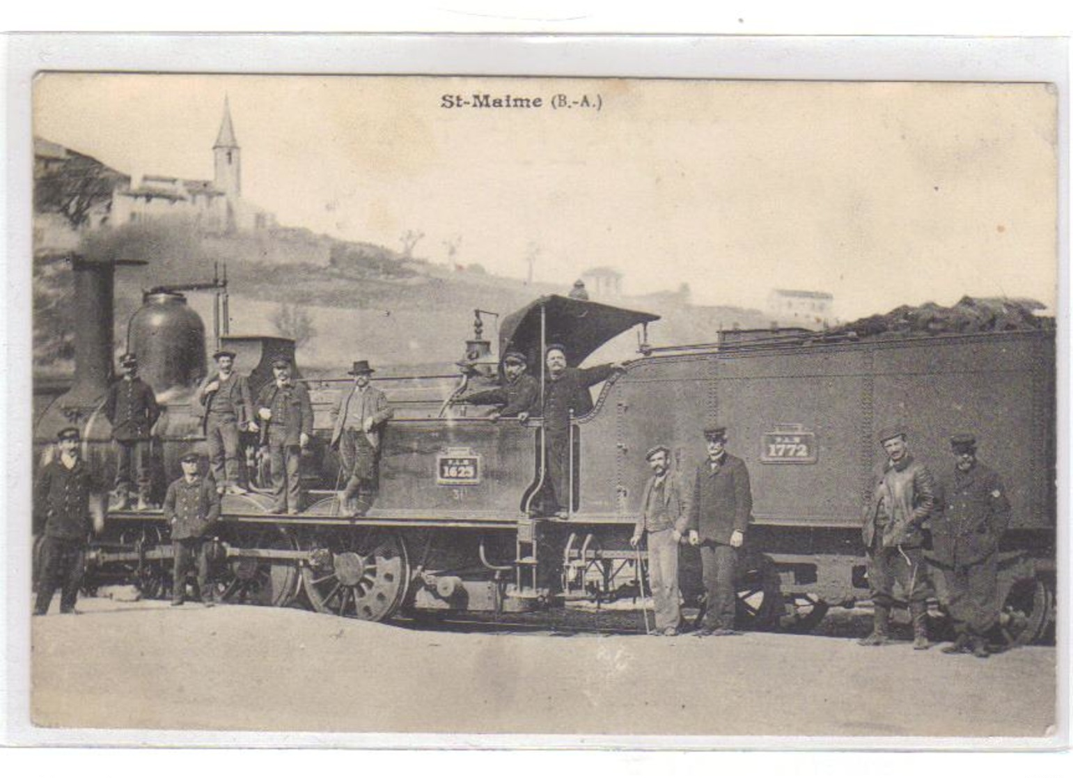 Cpa Du 04- SAINT MAINE - Le Train En Gros Plan En Gare Avec Le Personnels - Autres & Non Classés