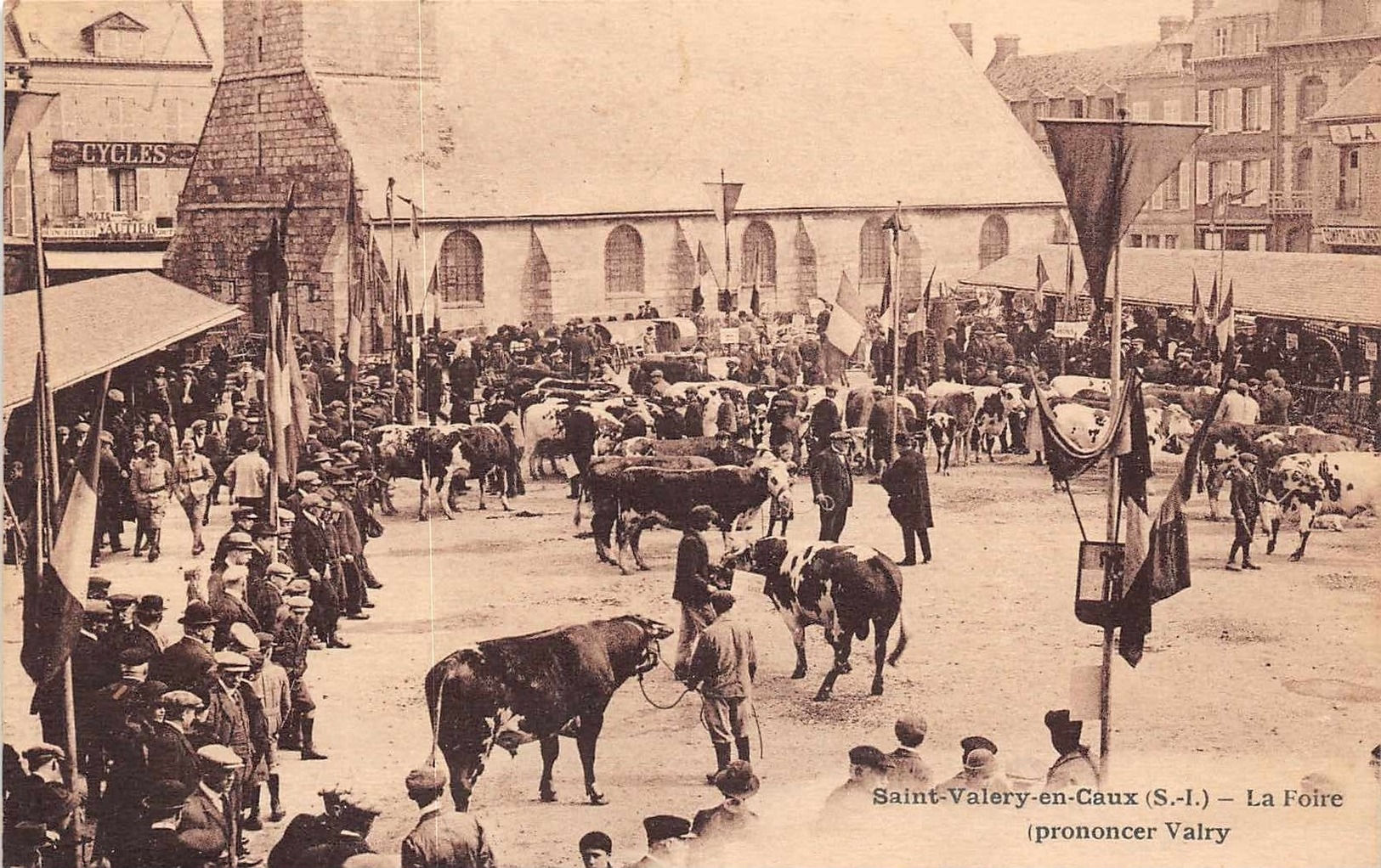 SAINT VALERY EN CAUX  -  La Foire (tres Animée ) - Saint Valery En Caux