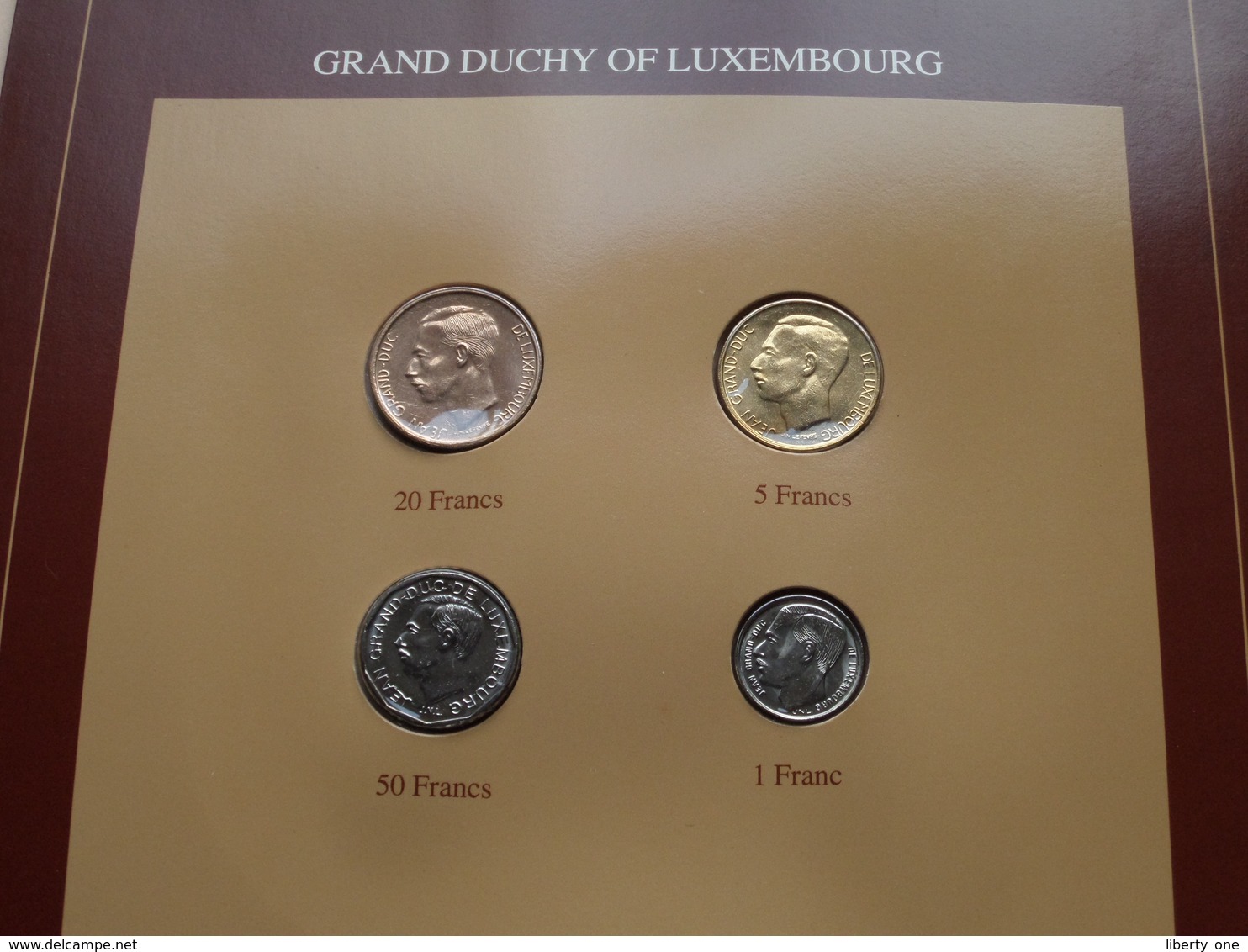 GRAND DUCHY OF LUXEMBOURG ( From The Serie Coin Sets Of All Nations ) Form 20,5 X 29,5 Cm ) Card + Stamp '85 ! - Luxembourg