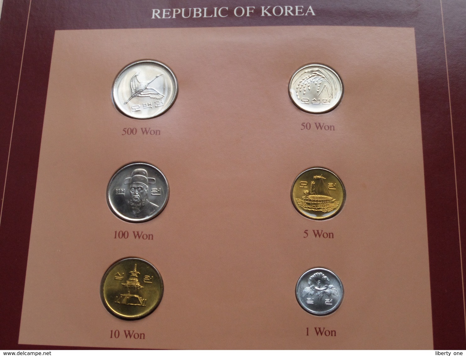 REPUBLIC OF KOREA ( From The Serie Coin Sets Of All Nations ) Form 20,5 X 29,5 Cm ) Card + Stamp ! - Corée Du Sud