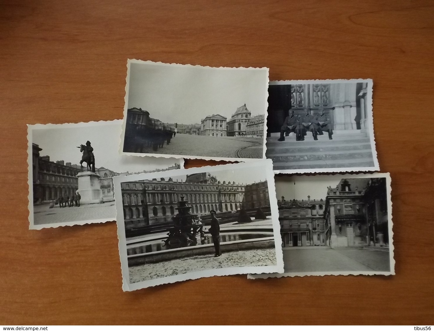 WW2 GUERRE 39 45 VERSAILLES FONTAINE STATUE DRAPEAU FLOTTANT SUR LE CHATEAU - Versailles (Castello)