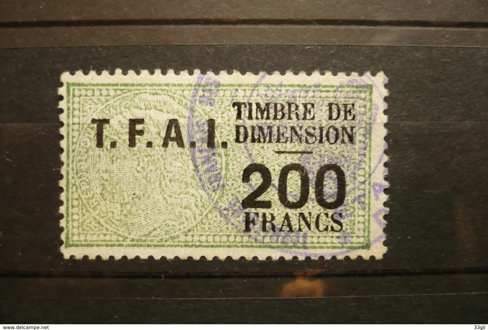 Timbres Fiscal 200 Fr Dimension Surchargé TFAI  (territoire Afars Et Isas Djibouti ) - Sonstige & Ohne Zuordnung