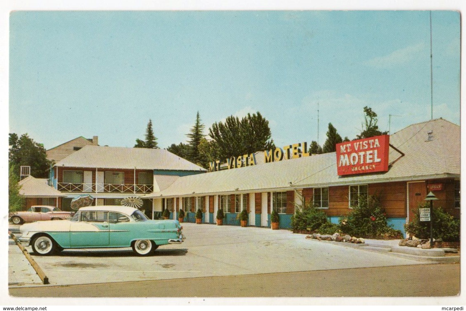 < Automobile Auto Voiture Car >> Oldsmobile, Mt. Vista Motel, Bishop CA - Voitures De Tourisme