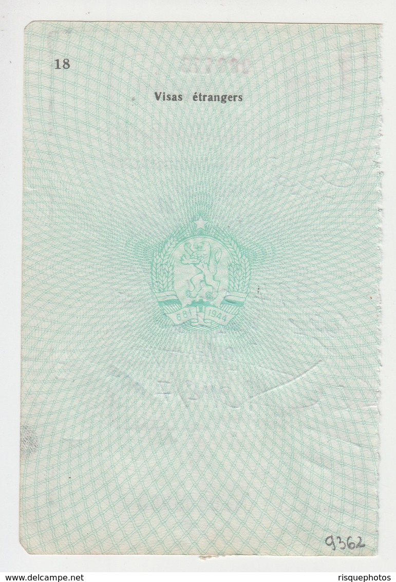 #9362 Libya 1990s Consular Fiscal Revenue Stamps On Page Bulgarian Passport Page - Libya