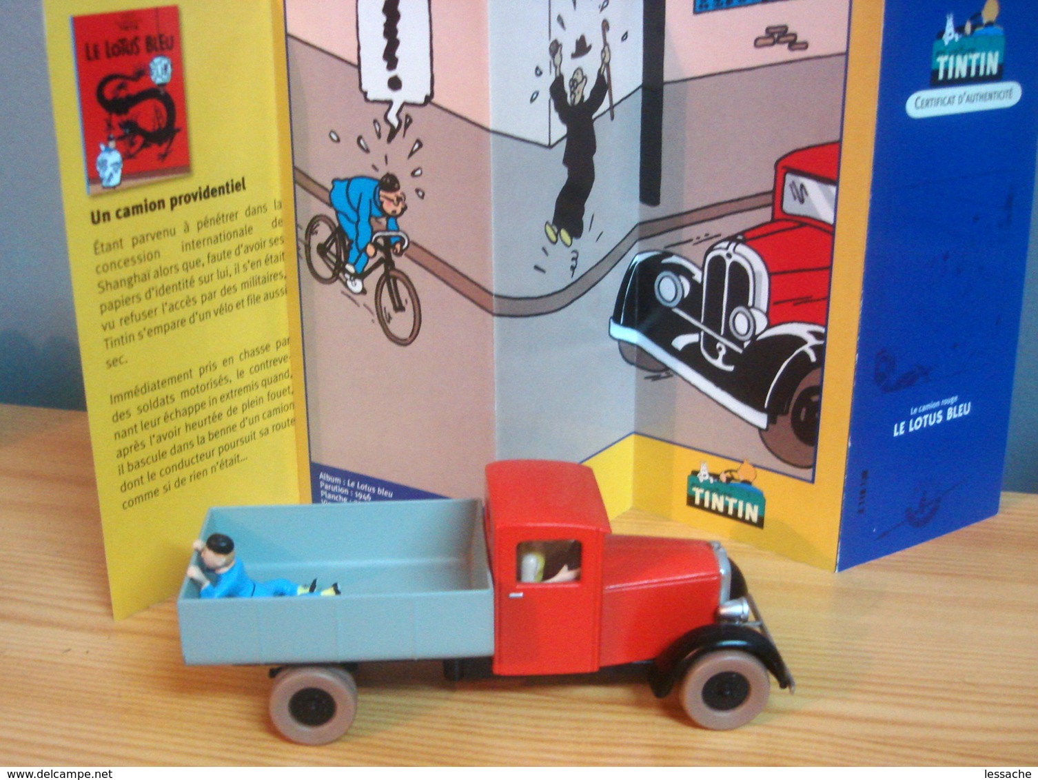 VOITURE LE CAMION ROUGE MIESSE De 1930, 1/43, Tintin Et Le Lotus Bleu - Tim & Struppi