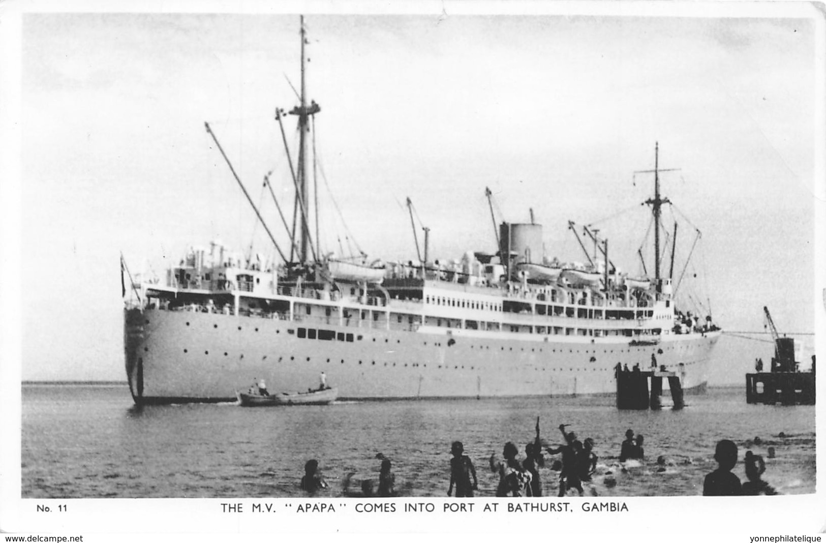 Gambie / 30 - Bathurst - The M.V Apapa Comes Into Port At Bathurst - Belle Oblitération - Gambie
