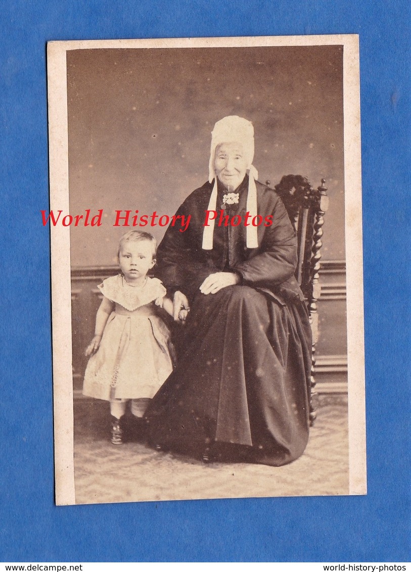 Photo Ancienne CDV Vers 1865 - DIEPPE - Beau Portrait D'une Dame & Sa Petite Fille - Coiffe Folklore Normand Parkinson - Anciennes (Av. 1900)