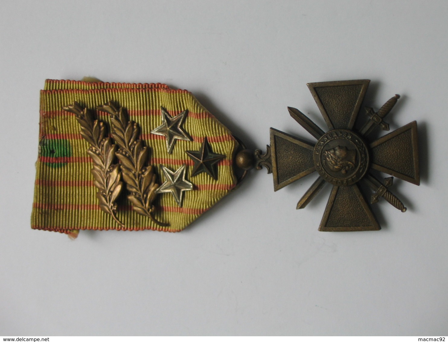 Médaille/Décoration - Croix De Guerre 1914-1918 Avec 3 Citations Et 2 Palmes    **** EN ACHAT IMMEDIAT **** - France