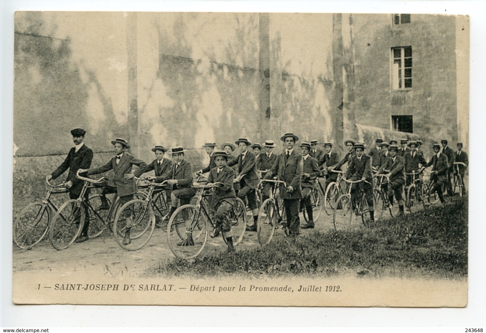 Sarlat Saint Joseph Départ Pour La Promenade (cyclisme) - Sarlat La Caneda