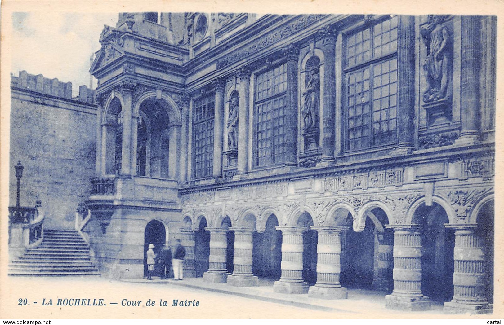 17 - LA ROCHELLE - Cour De La Mairie - La Rochelle