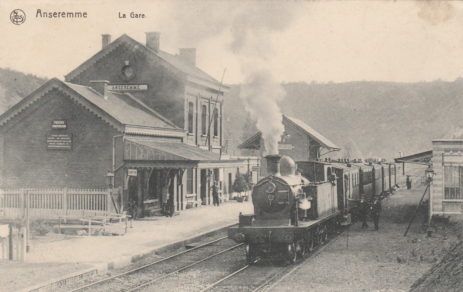 Anseremme  , La Gare  , ( Intérieur Avec Locomotive , Train ) - Dinant