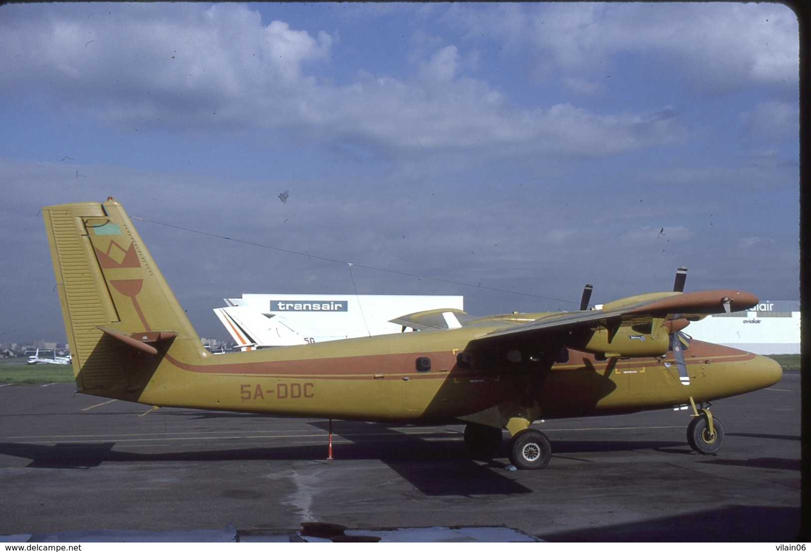 SLIDE / AVION / AIRCRAFT   KODAK  ORIGINAL   YWIN OTTER  5A-DDC - Diapositives