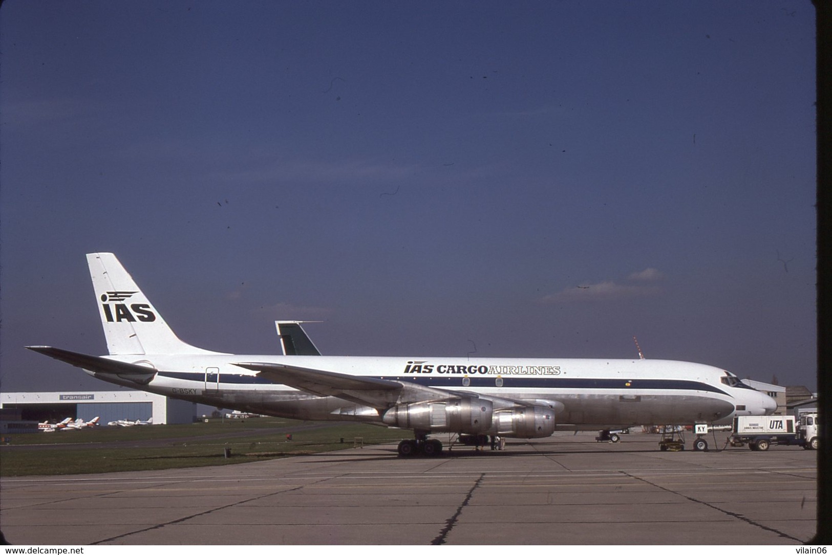 SLIDE / AVION / AIRCRAFT   KODAK  ORIGINAL  IAS CARGO AIRLINE  DC 8  G-BSKY - Diapositives