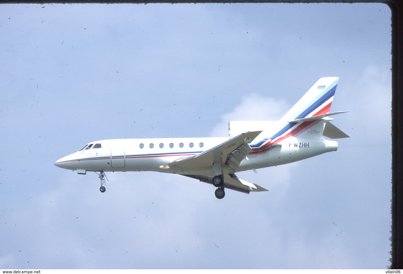 SLIDE / AVION / AIRCRAFT   KODAK  ORIGINAL    FALCON 50  F-WZHH - Diapositives