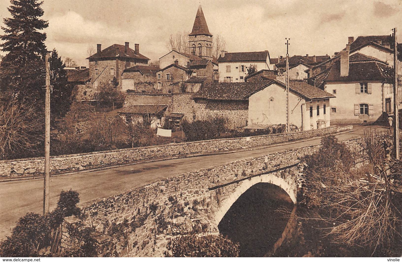 D-18-4081 : SAINT-LAURENT SUR GORRE. - Saint Laurent Sur Gorre