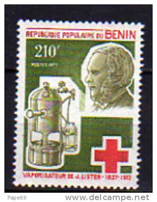 Bénin N° 395 / 96 X 150 ème Anniversaire De La Naissance De J. Lister, Chirurgien La Paire Trace De Charnière Sinon TB - Bénin – Dahomey (1960-...)