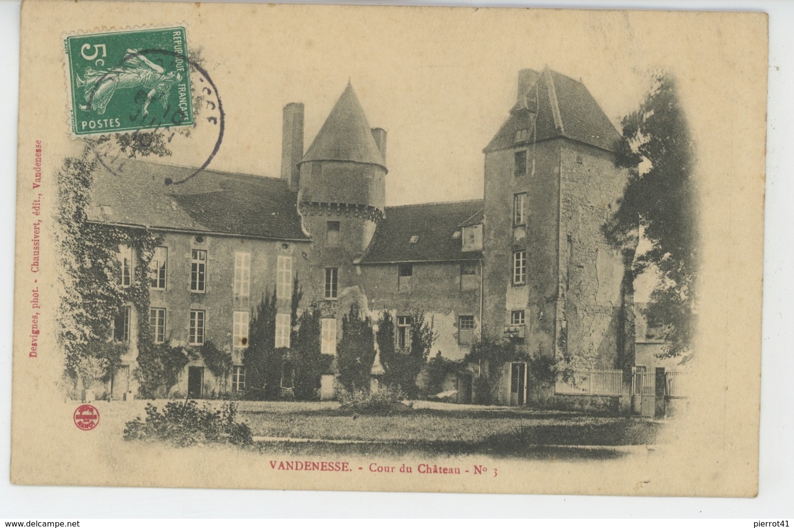 VANDENESSE - Cour Du Château - Other & Unclassified